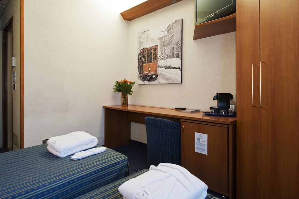 Hotel Mec Milan