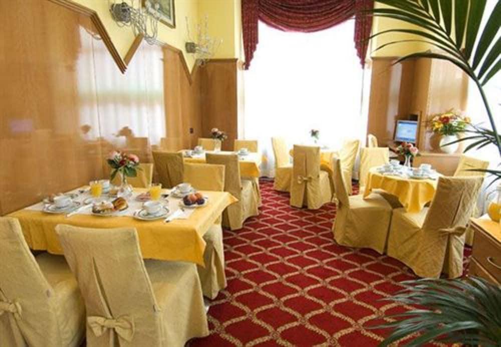 Hotel Cinque Giornate Milão