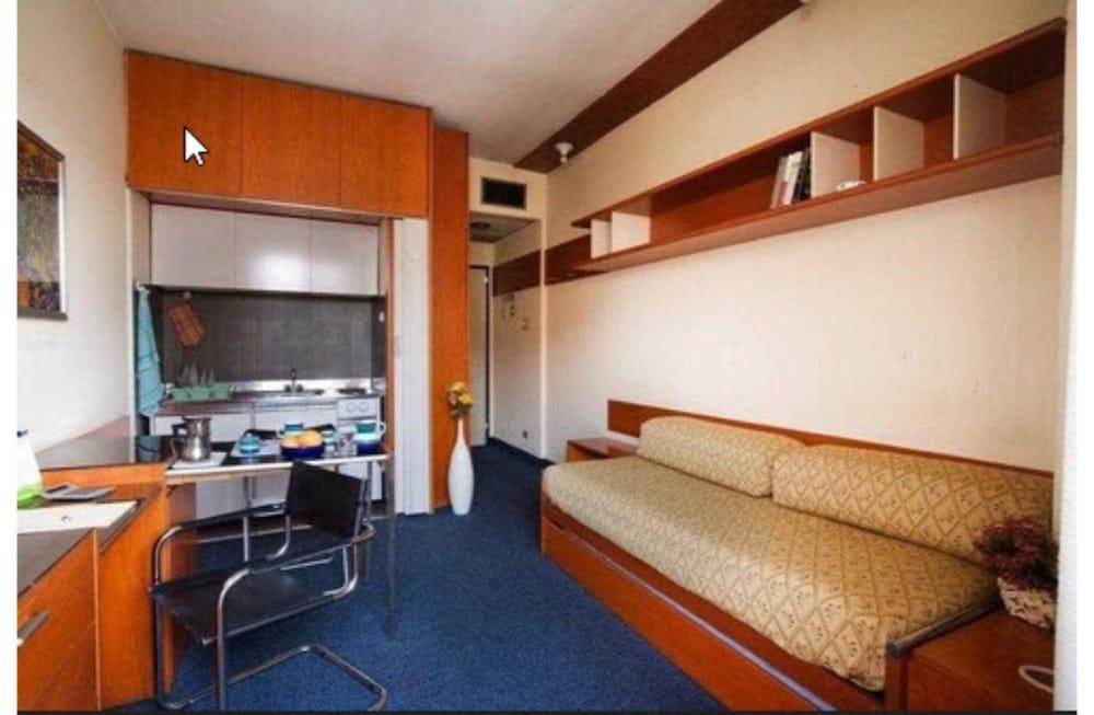 Viserba Aparthotel Milão