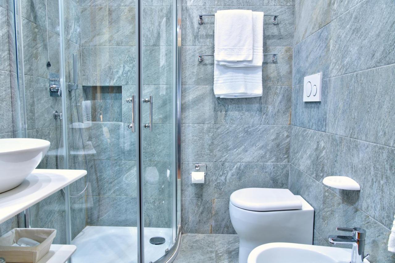 Mec 3* Milan