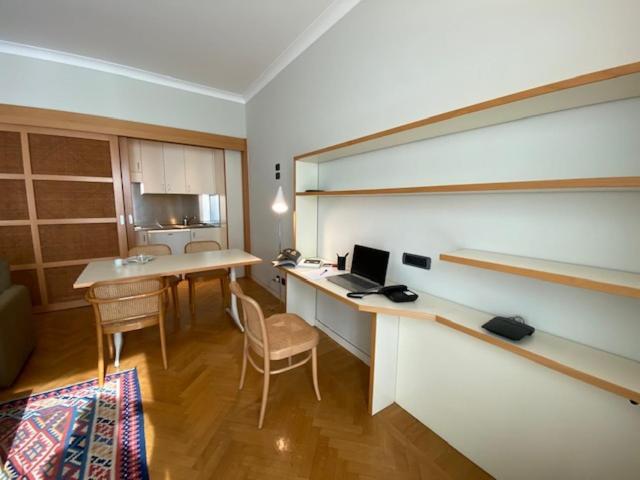 Borgonuovo Uno Apartamento Milão