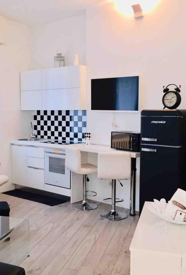 Acomodação com café da manhã  Joo's Flat Milão