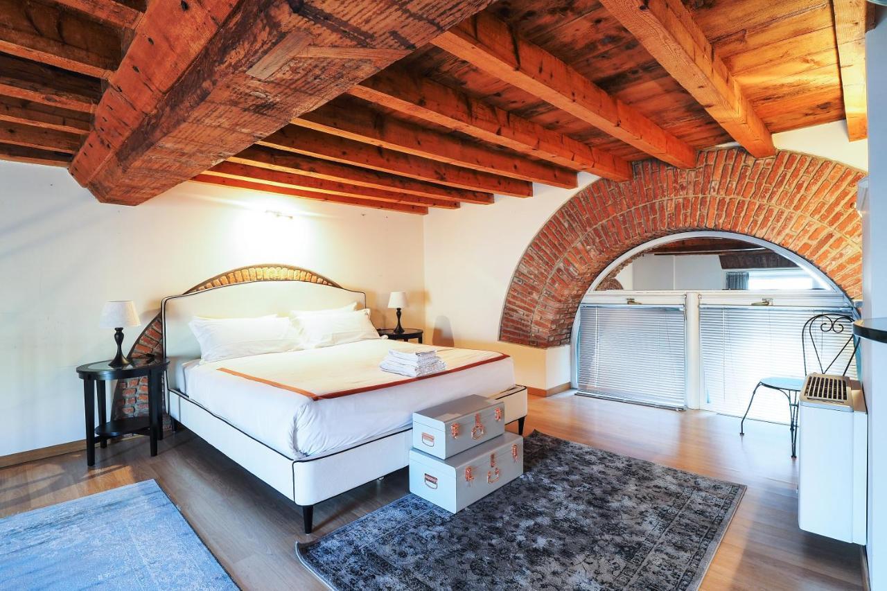 Unique Duomo Luxury Apartment