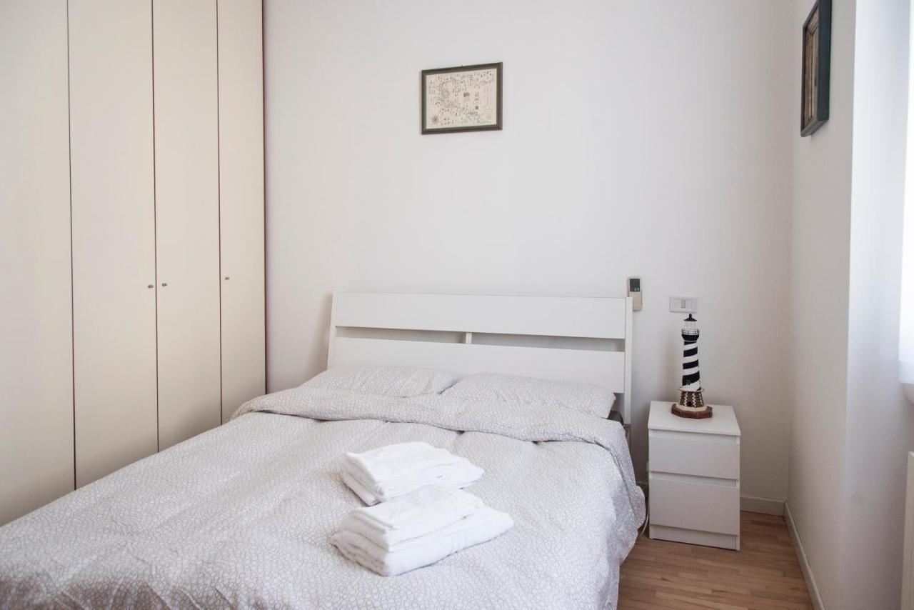 Youhosty - Coni Zugna G 12 Mailand
