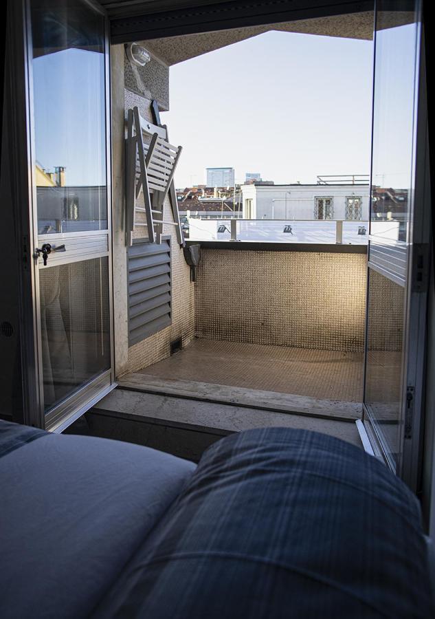 Smart Apartment *