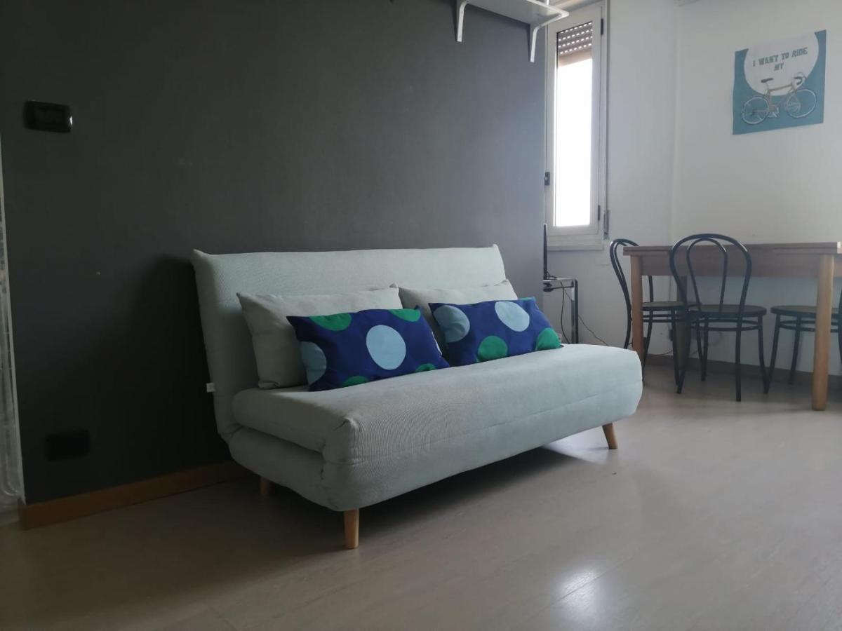 - Sacchini 16 Mailand