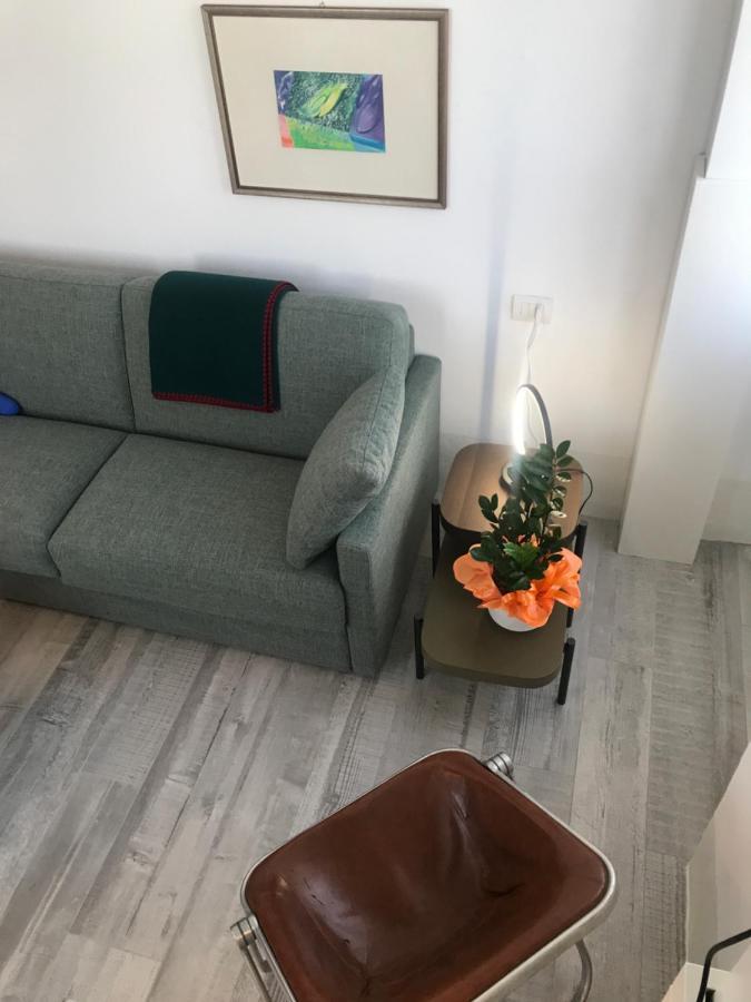 Studio 18