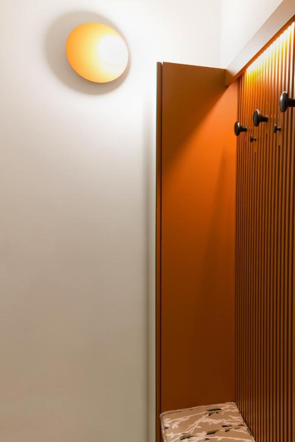 Apartment Joivy Smart 1-bed With Modern Amenities Mailand