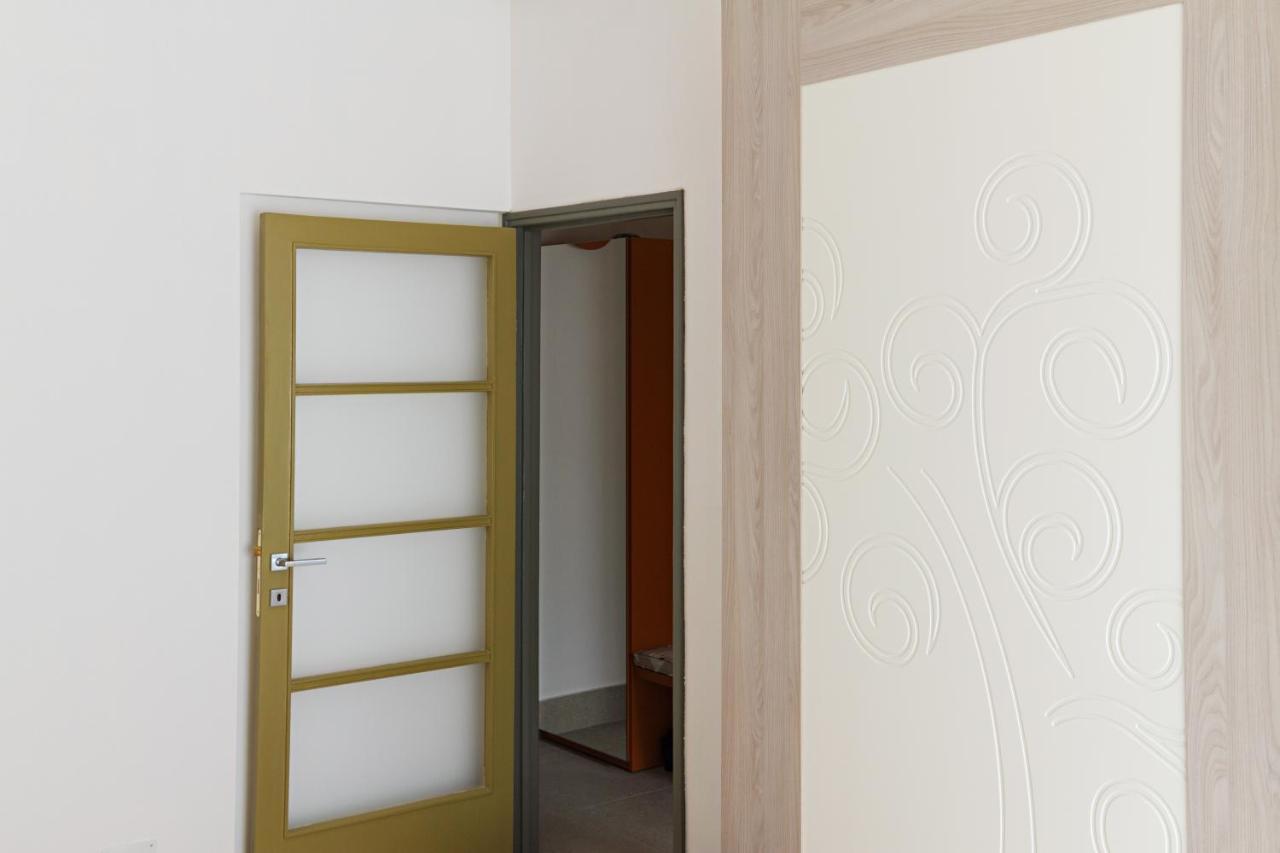 Apartment Joivy Smart 1-bed With Modern Amenities Mailand