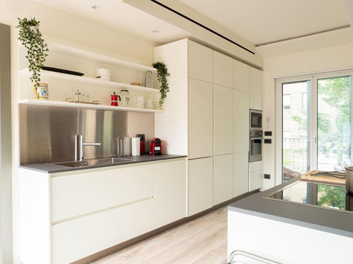 Apartment The Best Rent - Attic With Terrace In Downtown Mailand