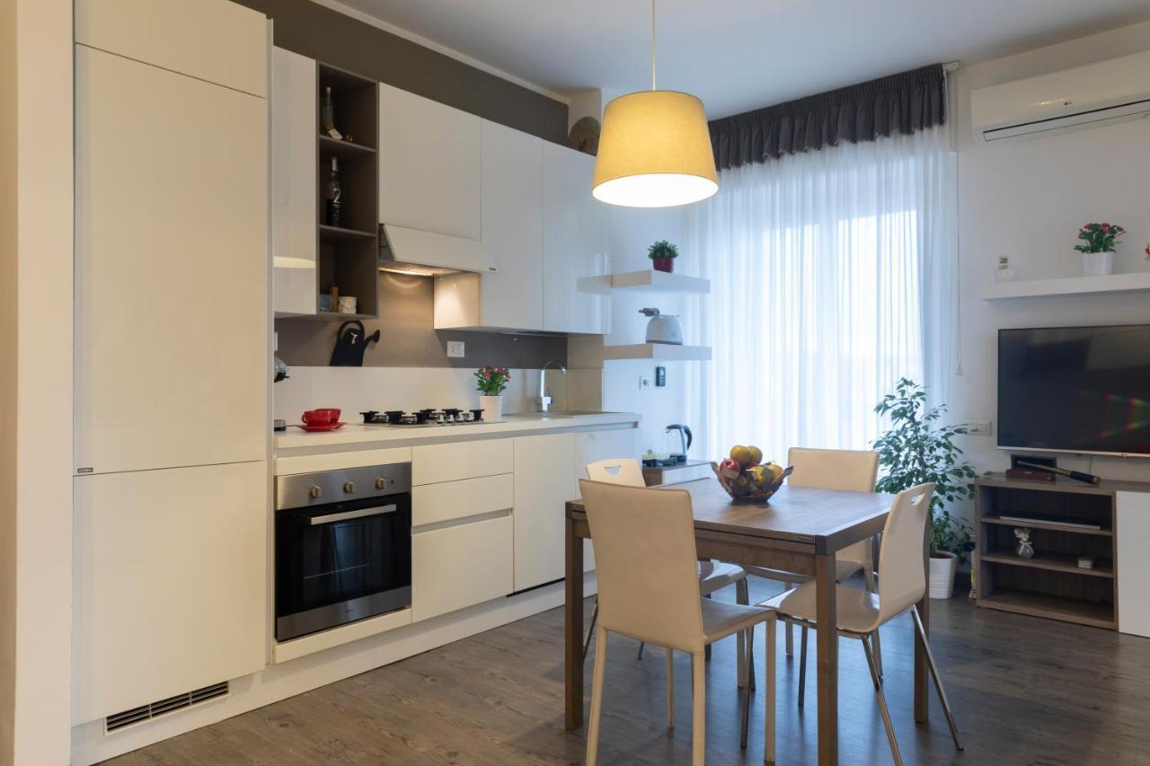 Seventh Heaven - Arco Della Pace Apartment