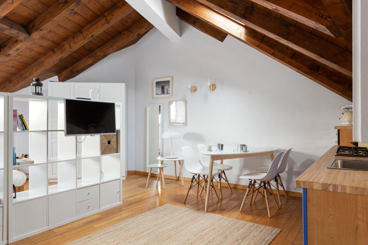 Apartment Chic Loft Living In Via Farini *