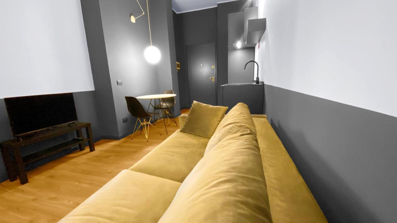 Apartment Capital Station -