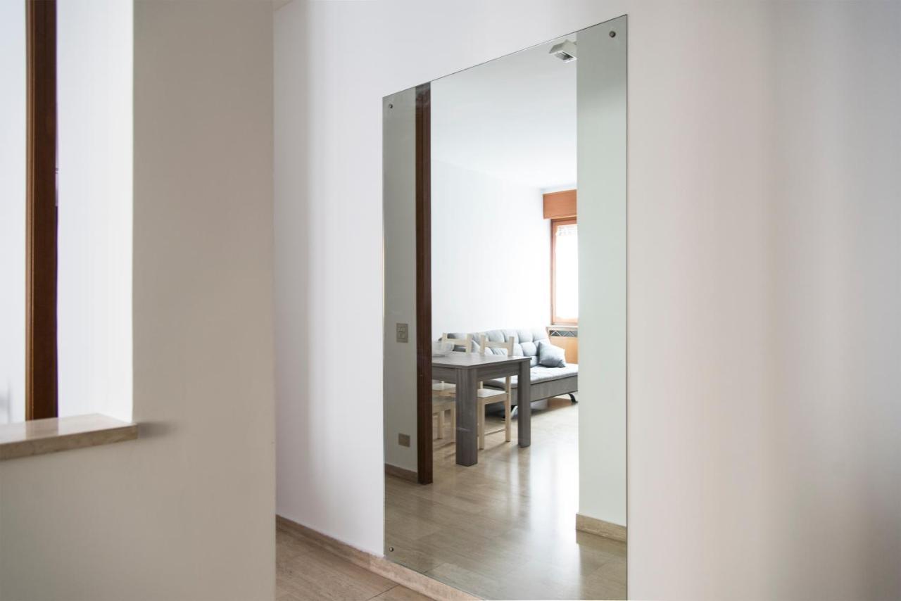 Apartamento Youhosty - Sacconi 4 Milão