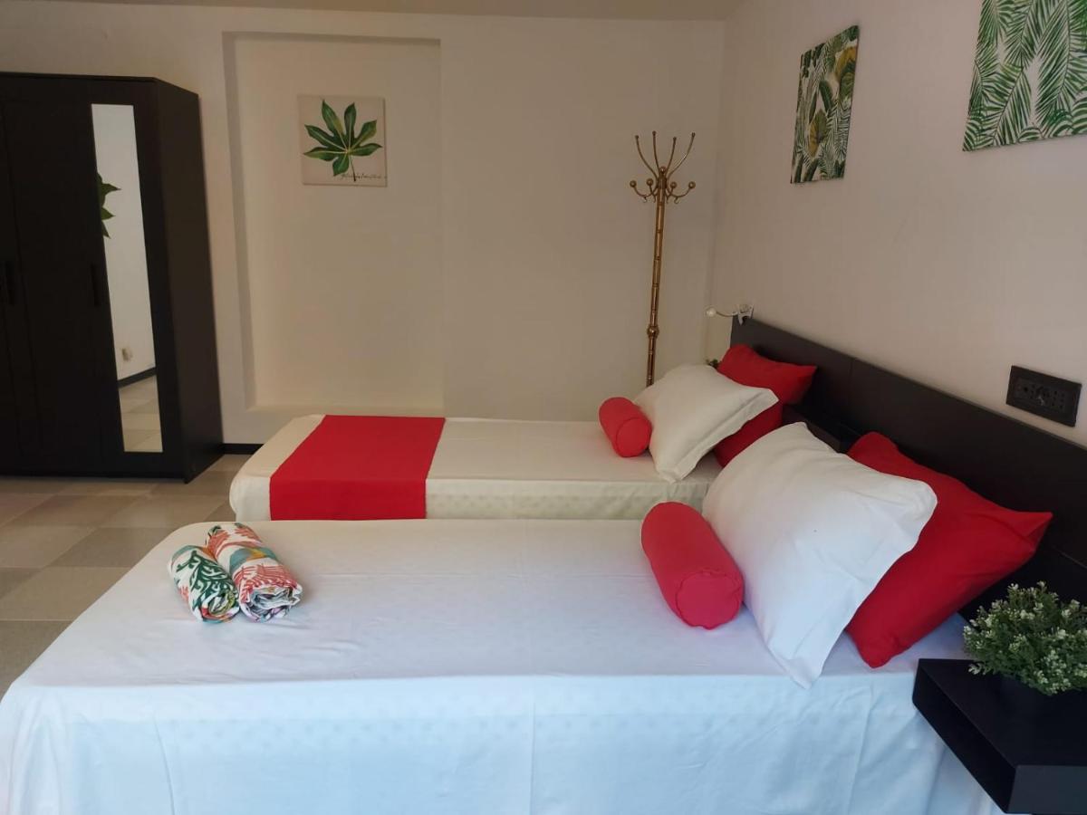 Bnbook-villa Molinari Pousada *