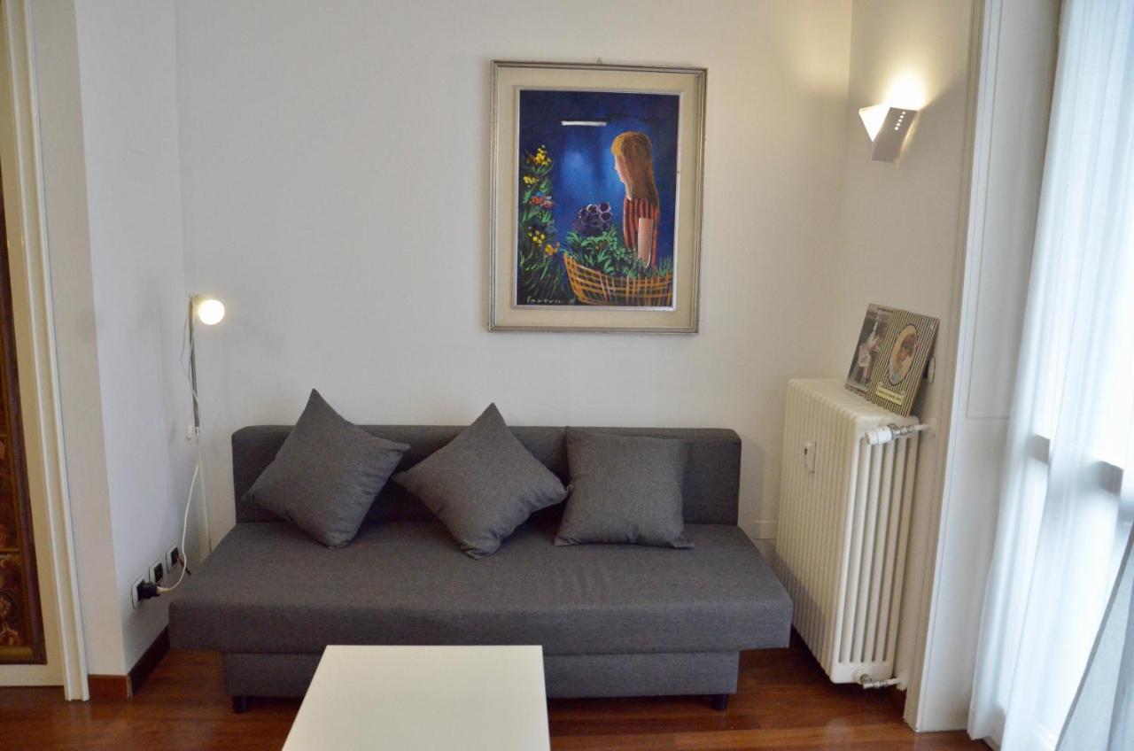 Apartment New Renovated With Balcony Porta Romana Mailand