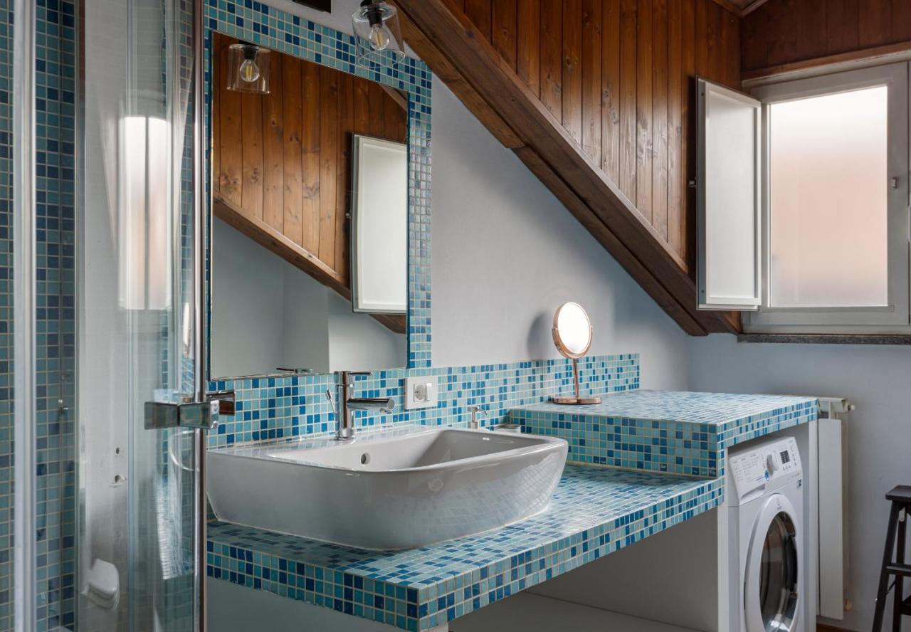 Chic Loft Living In Via Farini