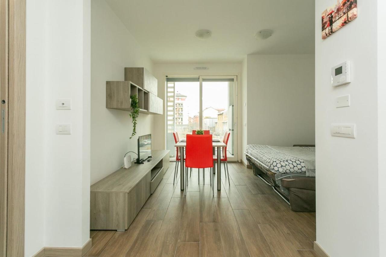 The Rent - Modern Close To Dergano
