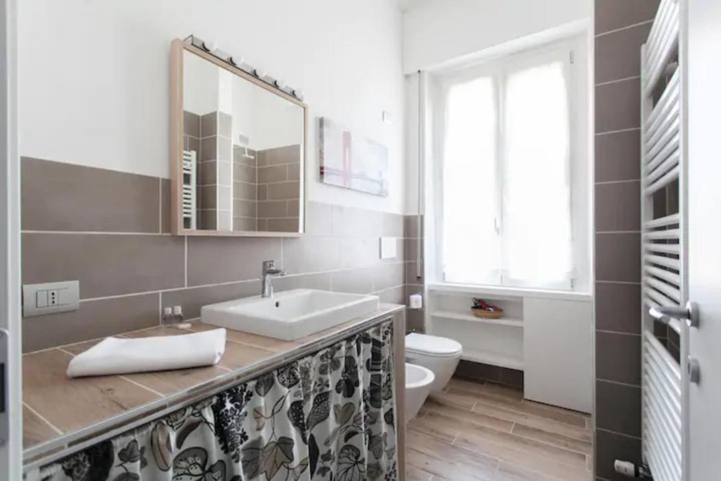 Piazzale Susa Bright Flat Con Veranda Mailand