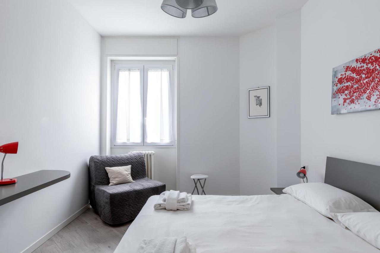 Piazza De Angeli M1 Comfortable Flat With Balcony * Milan