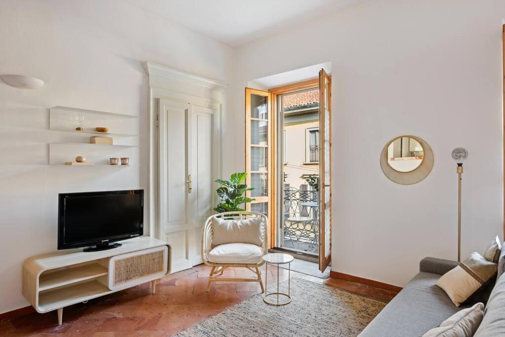 Apartment Feelings Of Peace And Comfort Near Duomo Mailand