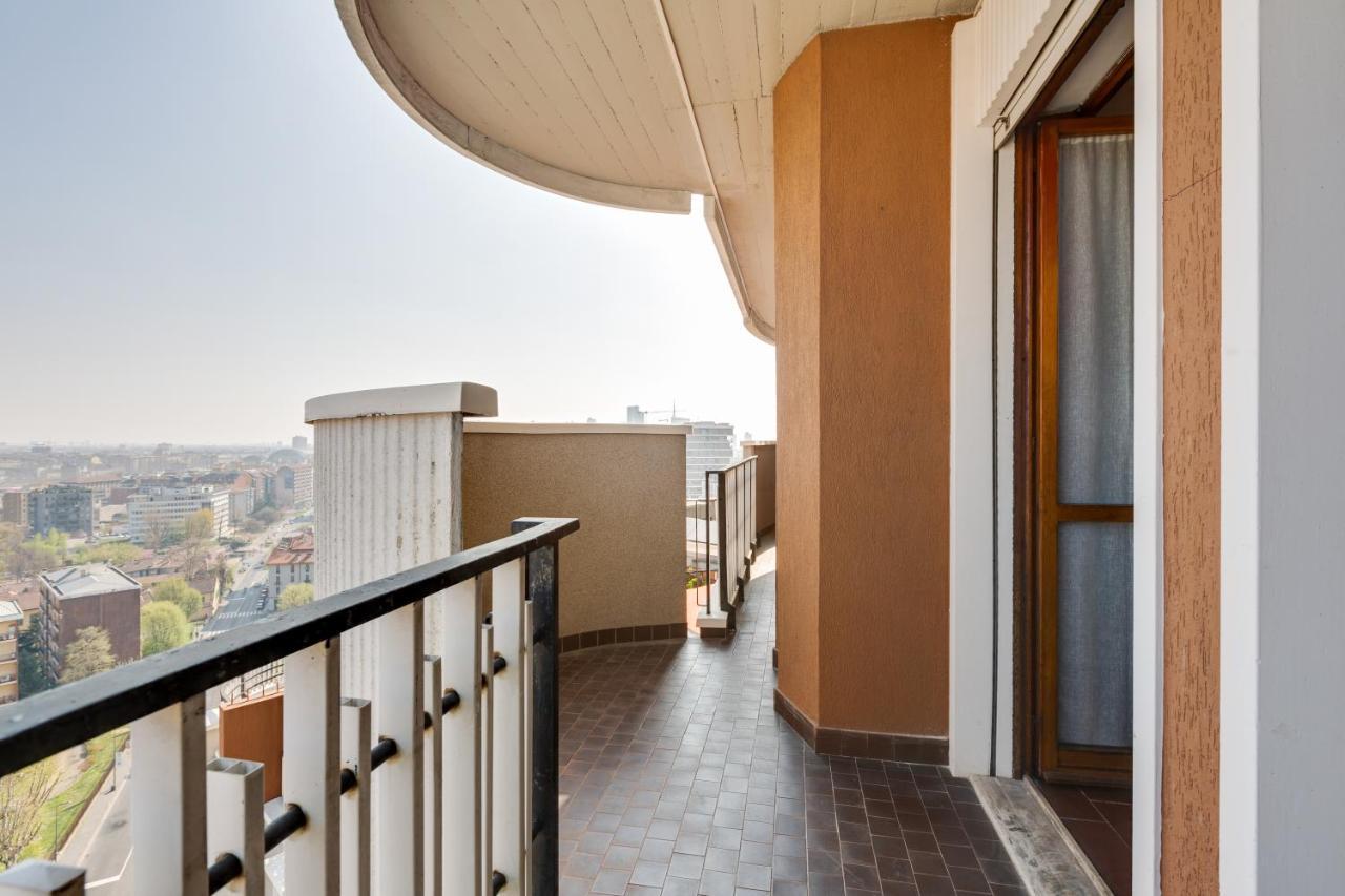 Terrace Skyline Apartment *
