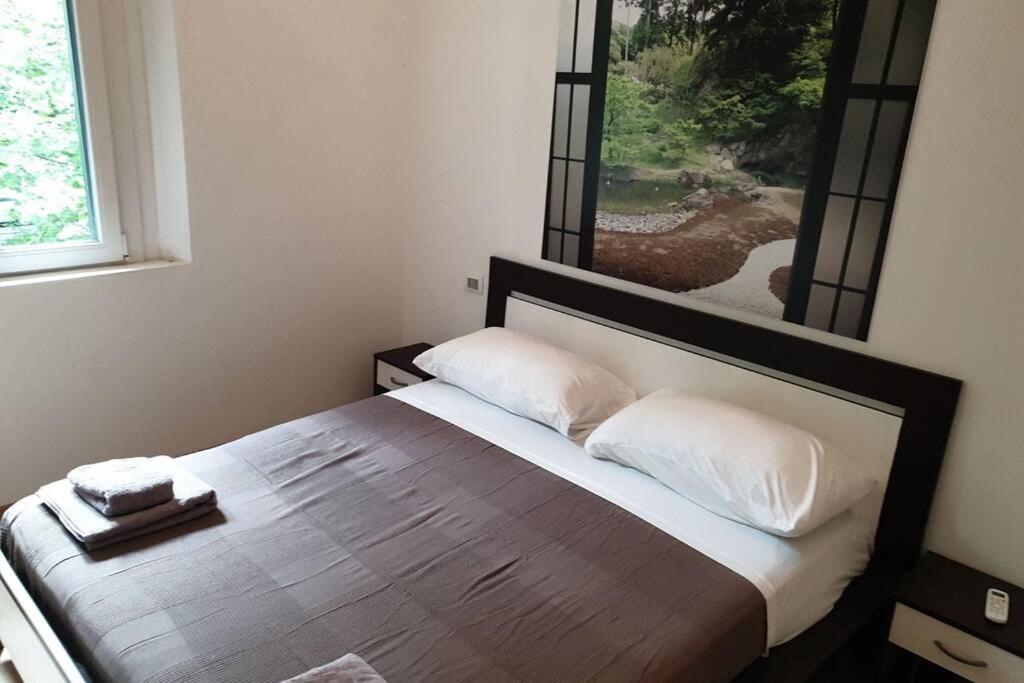 Apartamento Your Lovely Home, Porta Venezia-1 Queen Bed, 3 Single Beds, 1 Sofa Bed-