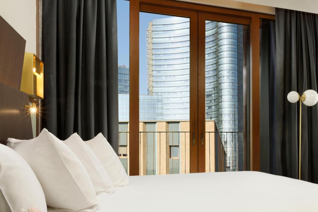 Verticale | Una Esperienze 4* Milan