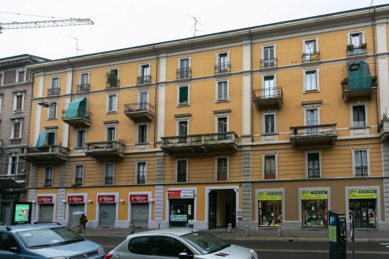 Apartment The Best Rent - Beautiful Near Loreto Metro Station Mailand