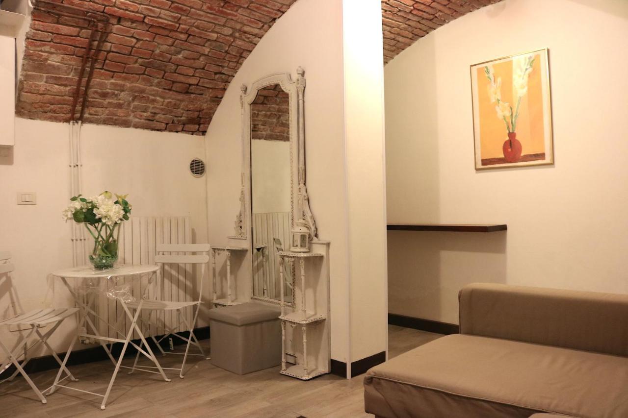 Apartment Historical Center Montenapoleone Loft *