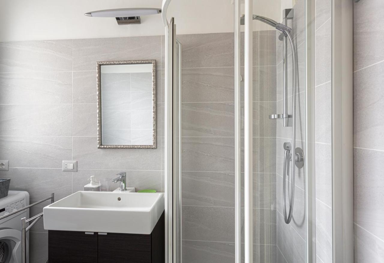 Your Nest In - Via Cantoni Apartment