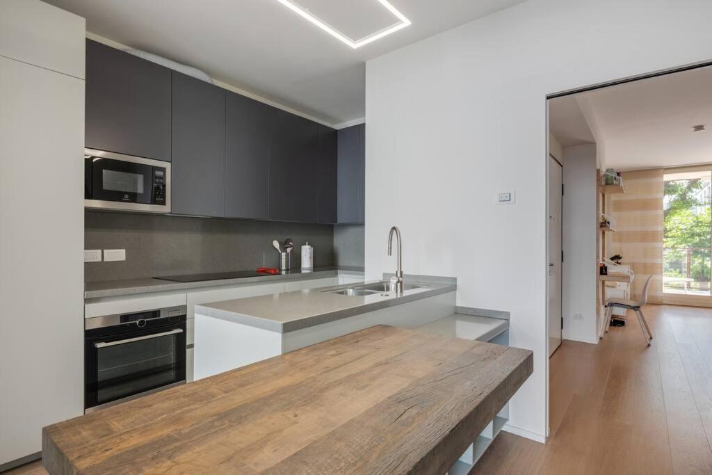 Easylife - Modern And Spacious In Fiera Life Casa de férias Milão