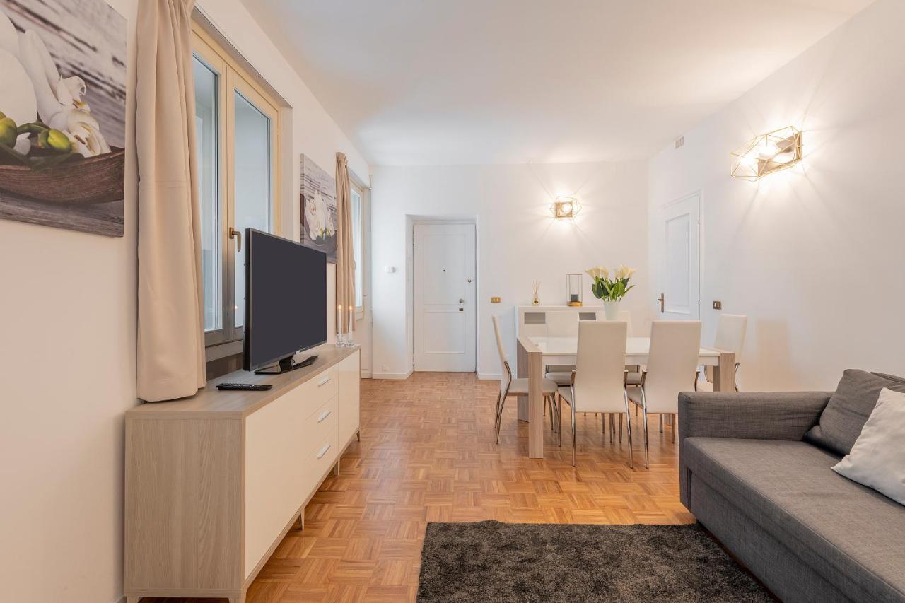 Royal - Centro Apartment Milan