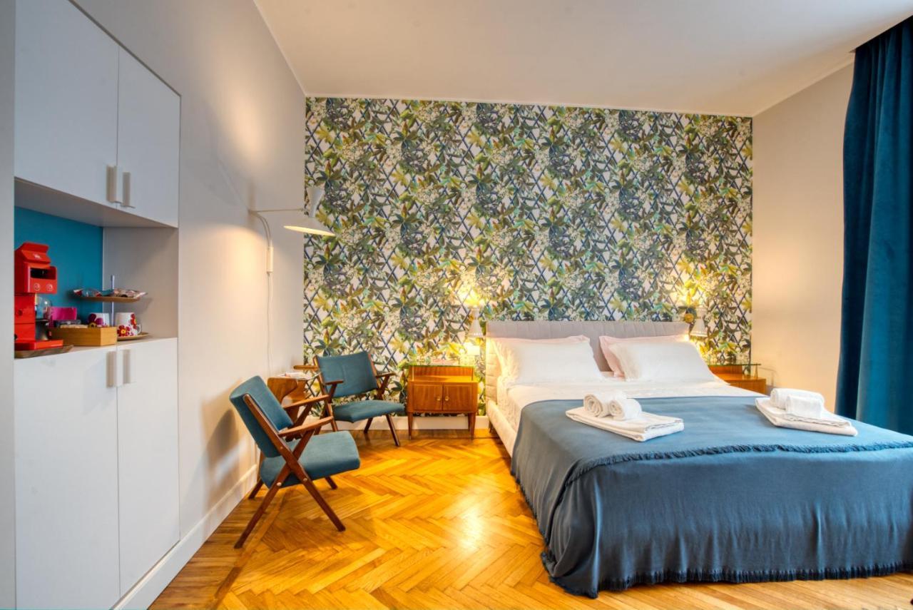 Guest house Dimora Claudia - Elegante Matrimoniale Con Bagno, Private Rooms, Self Check In, No Reception *