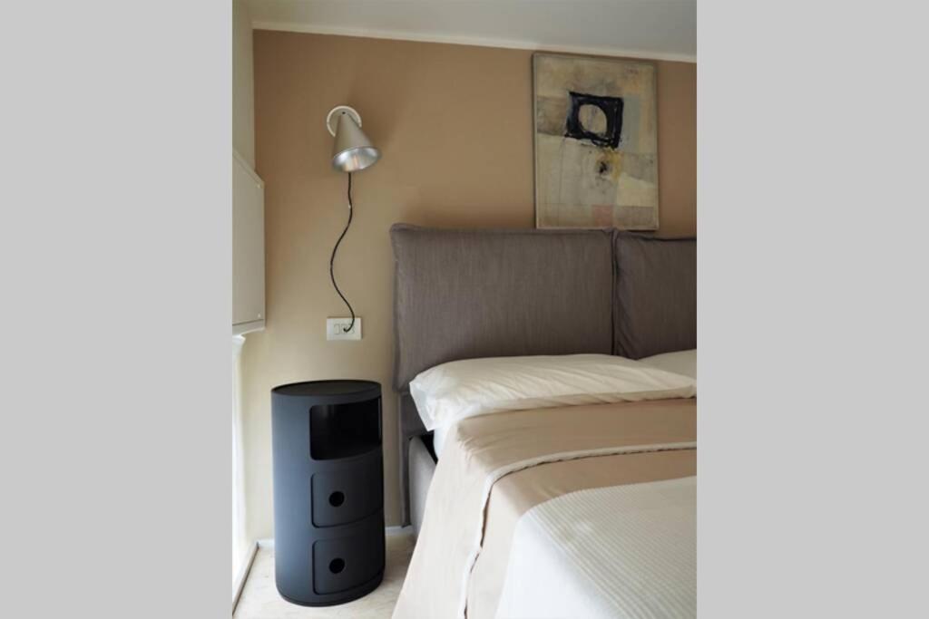 Apartment Design & Comfort Apartment In Nolo Milano M1 Metro Milan