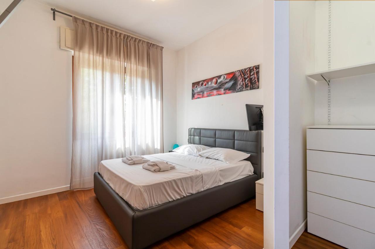 Luxury Close To Navigli - Bari Apartment Milan