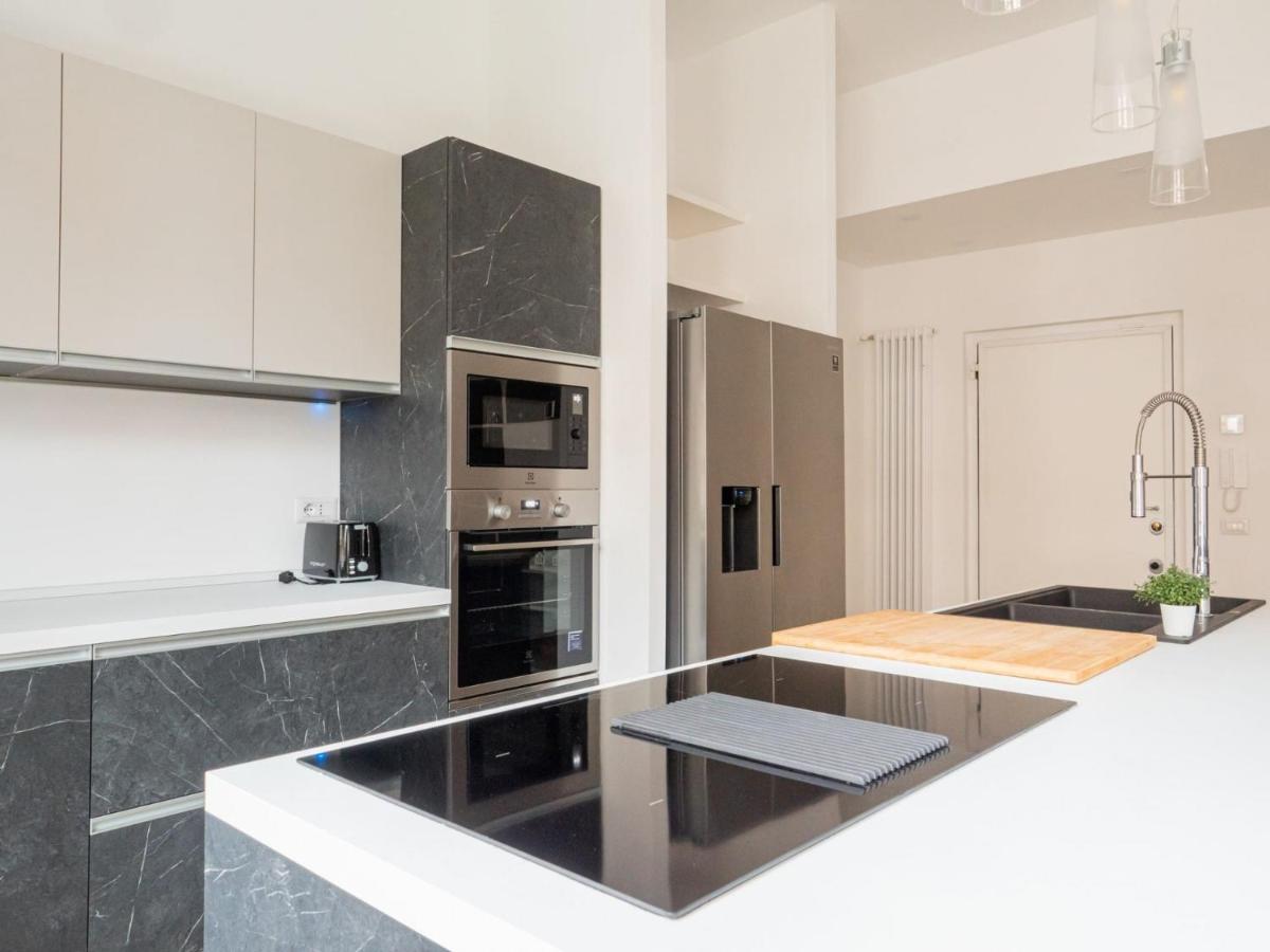 The Best Rent - Gorgeous Two-bedroom Close To Cinque Giornate Square Mailand