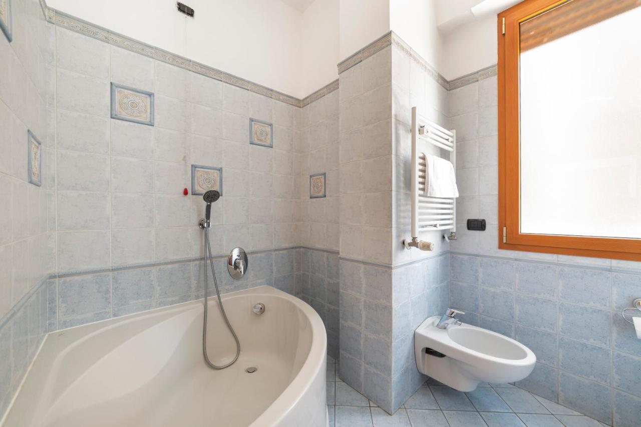 Cenisio M5 Lovely - With Balcony! Apartment