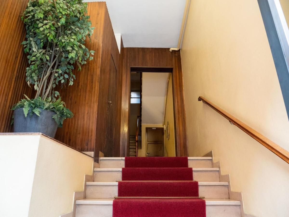 Apartment The Best Rent - Gorgeous Two-bedroom Close To Cinque Giornate Square Mailand