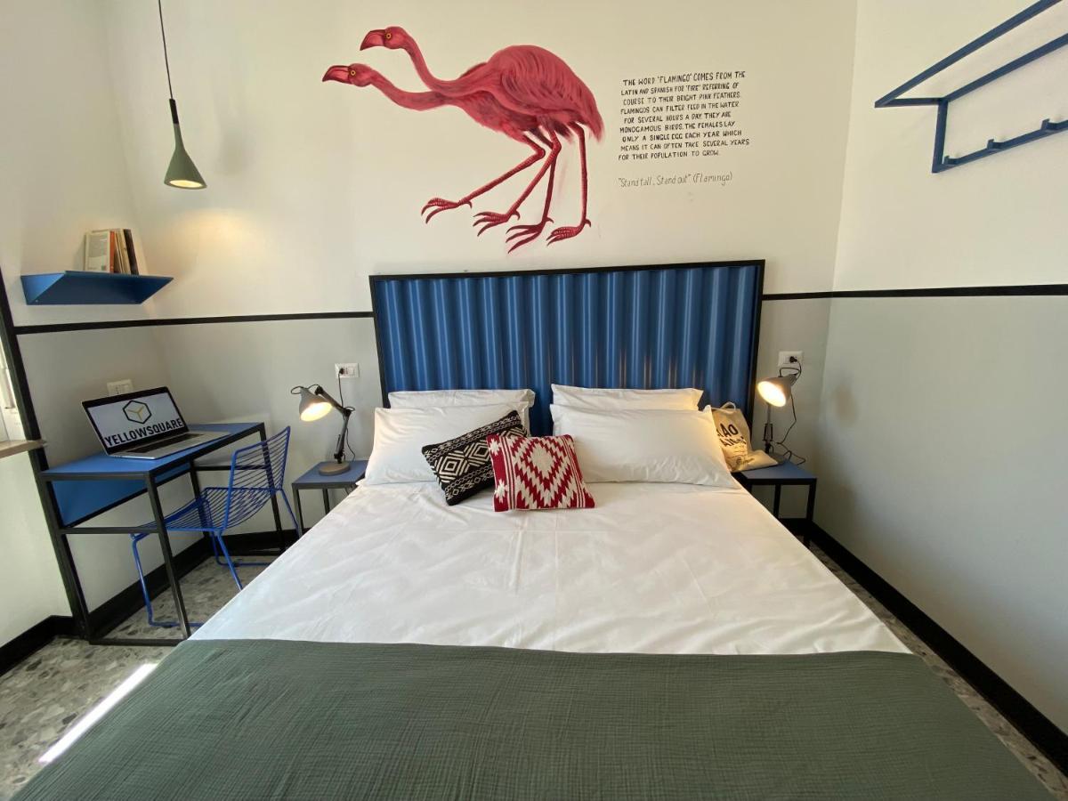 Yellowsquare Hostel *
