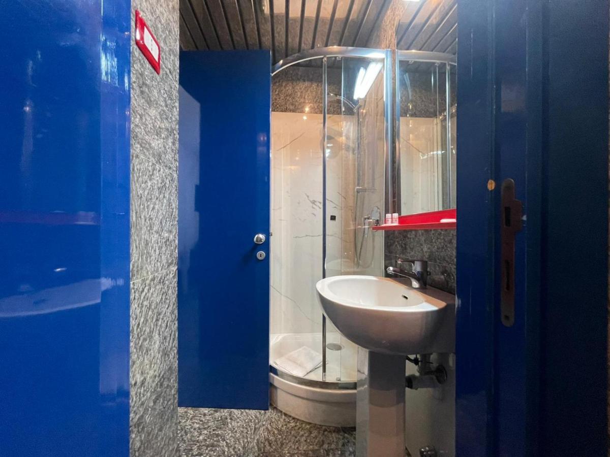 Apartment Camperio Central & Colorful In Cordusio *