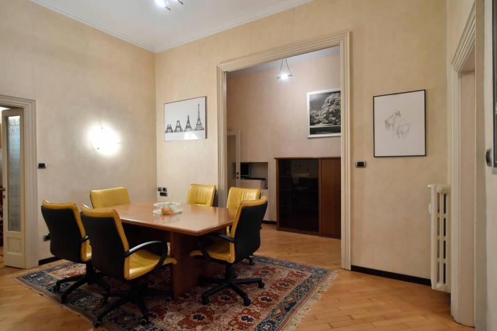 Ampio Centro Crocetta Mailand