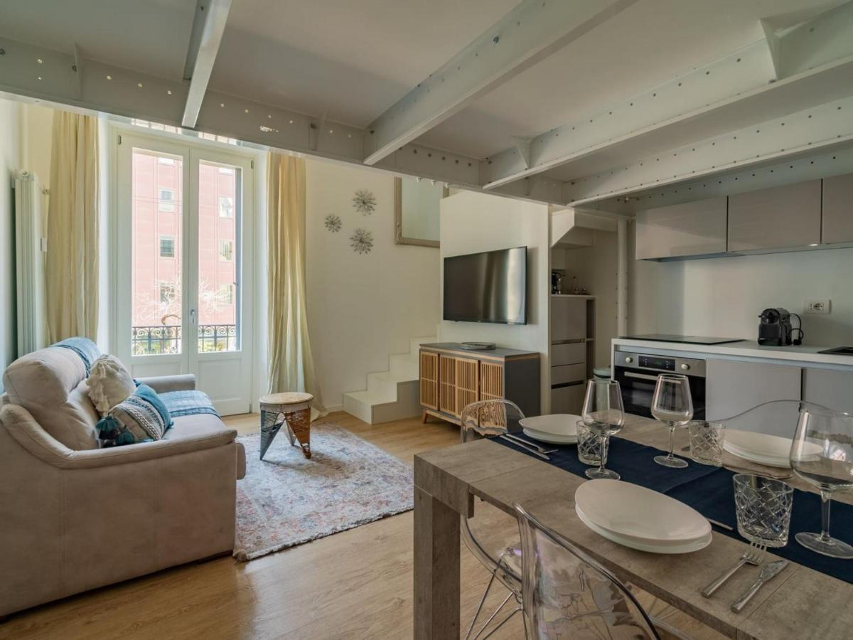 The Rent - Lovely Loft With Balcony Near Piazza Vetra Milão