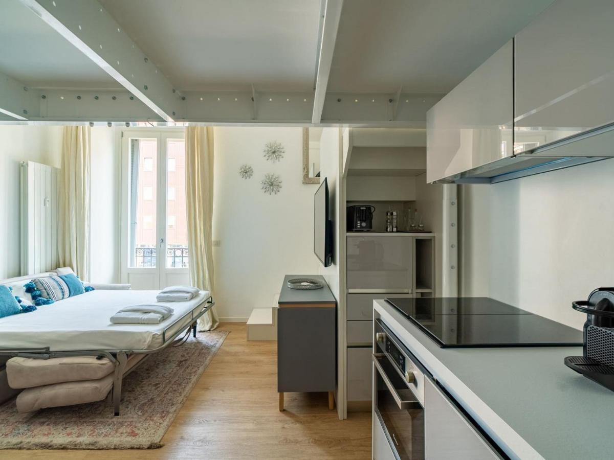 Apartamento The Rent - Lovely Loft With Balcony Near Piazza Vetra *