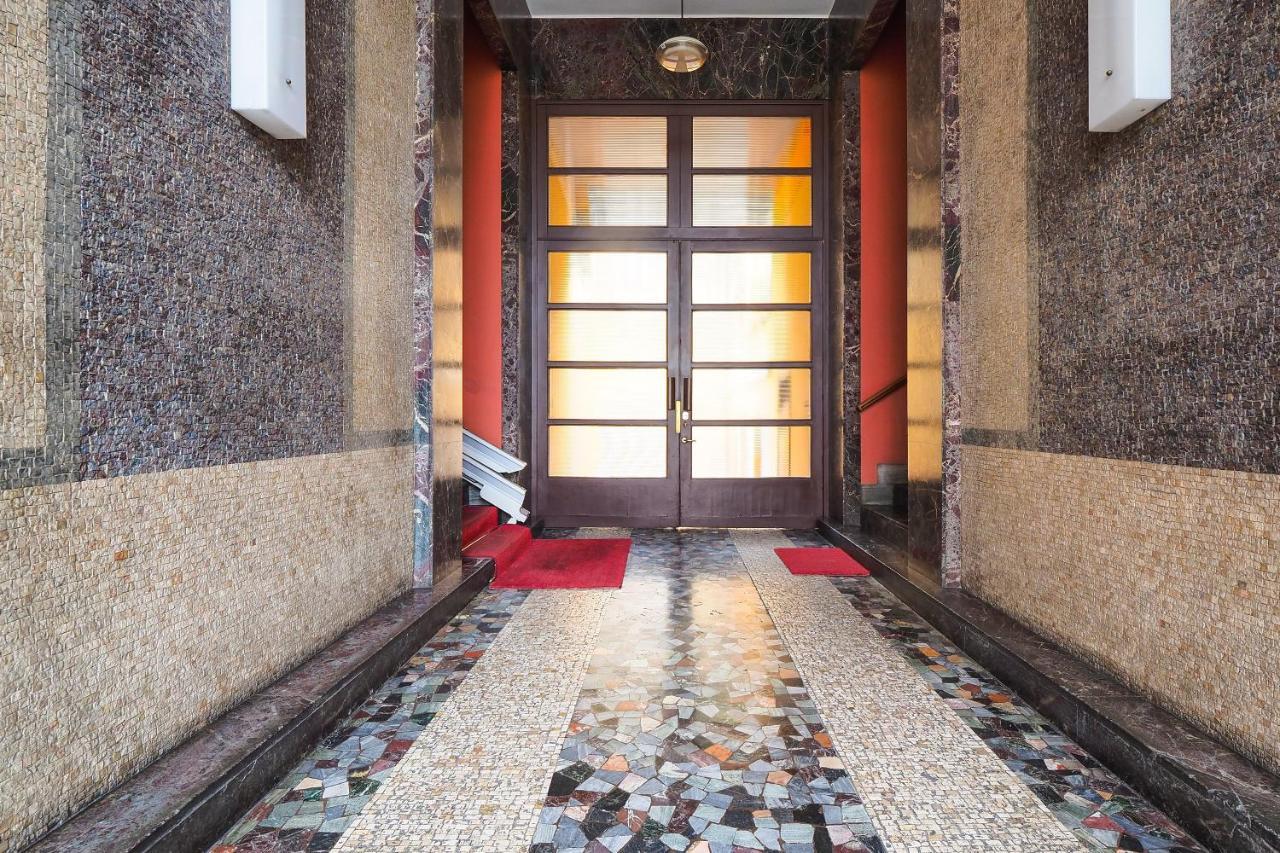 Ferrante Aporti Flats
