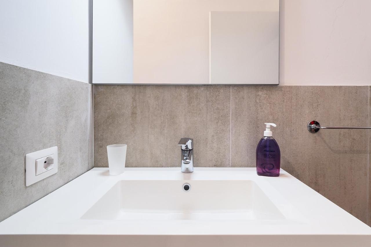 Apartment Ferrante Aporti Flats