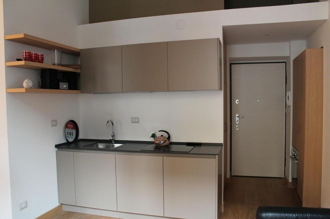 Goldoni77 - 3mins From Dateo Station Apartment Mailand