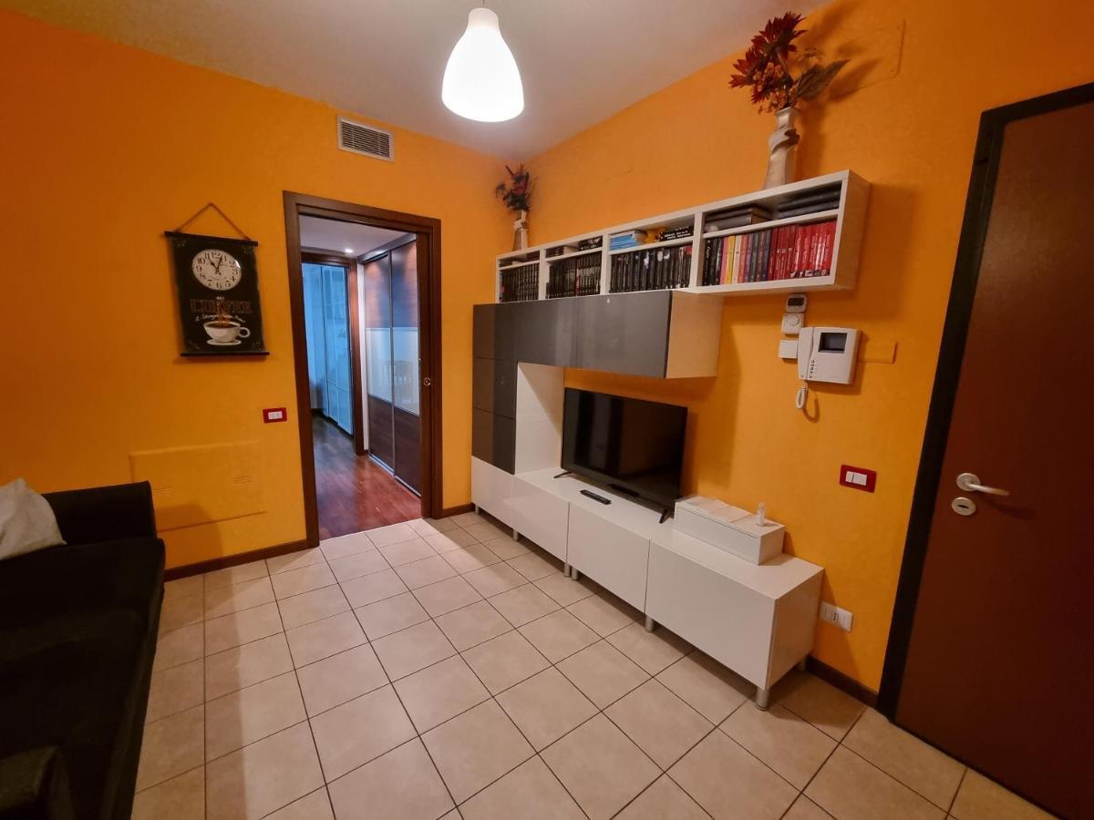 Apartment Ama Intero Bicocca Zona 9 *