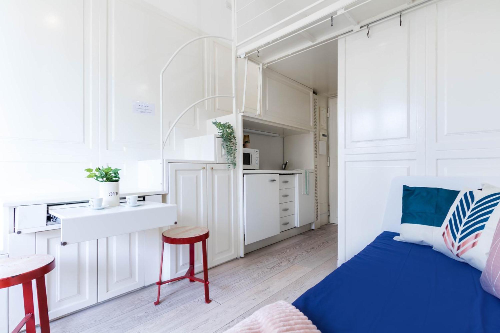 Apartment Joivy Lovely For 2 With Balcony Near Duomo Mailand