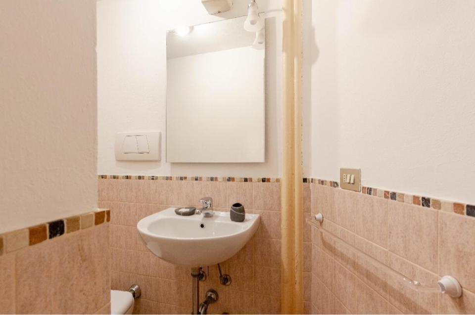 Yourvacanza Navigli Loft Apartment